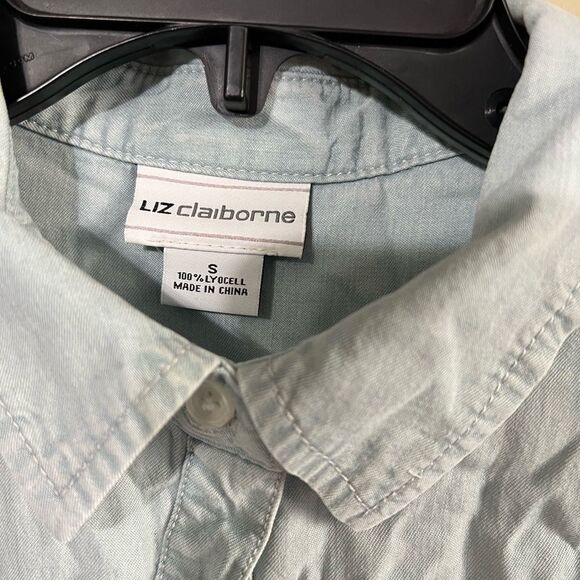 Liz Claiborne small button down - Picture 3 of 4